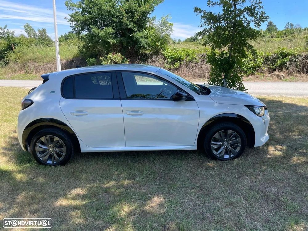 Peugeot e-208 50 kWh Allure - 4