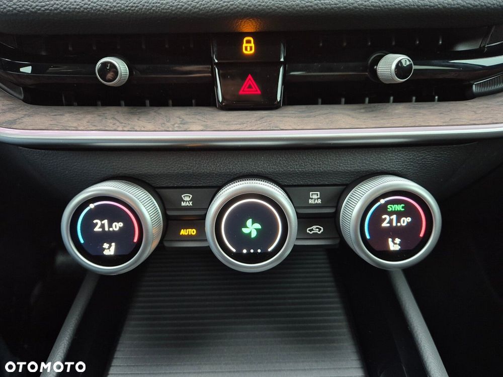 Skoda Superb 2.0 TSI L&K DSG - 34