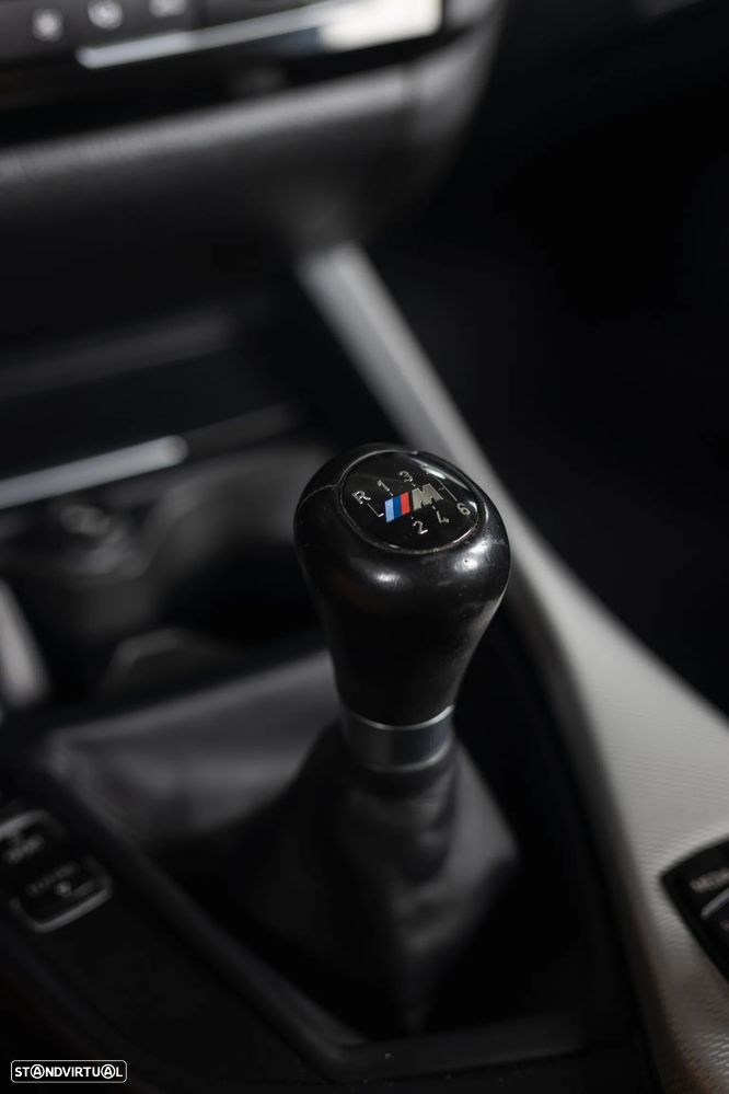 BMW 114 d Pack M - 18