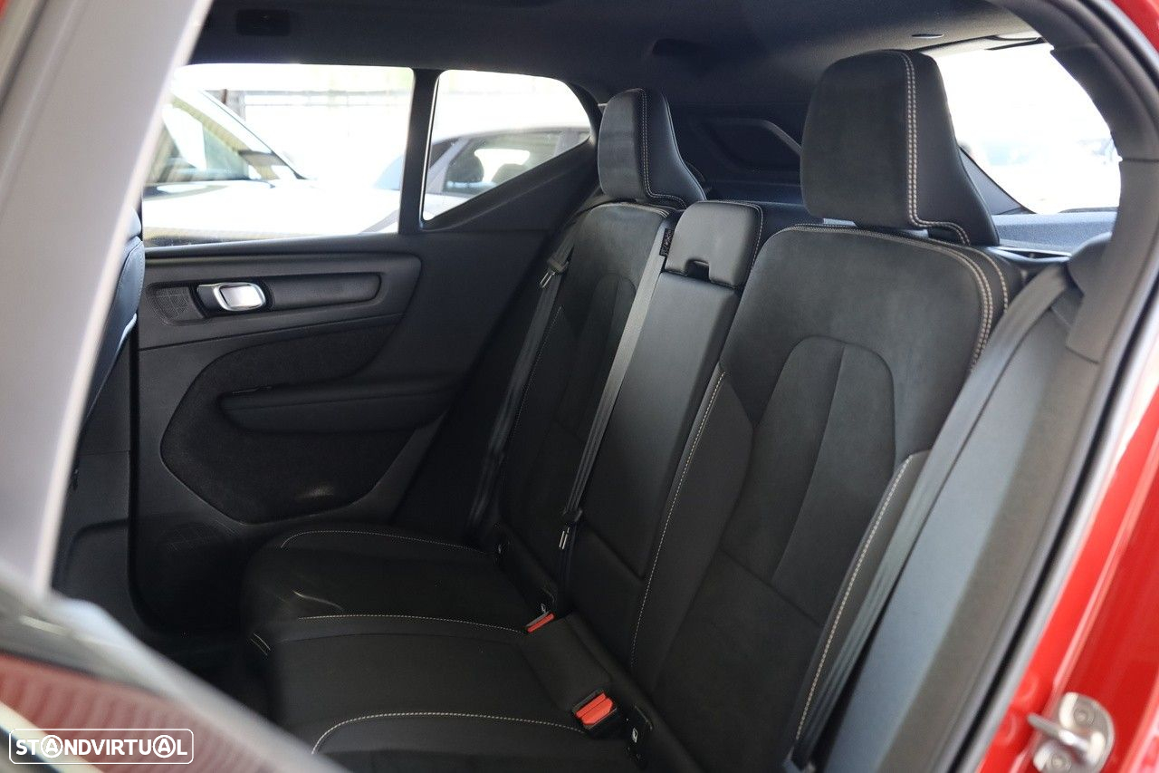 Volvo XC 40 Recharge Pro - 11