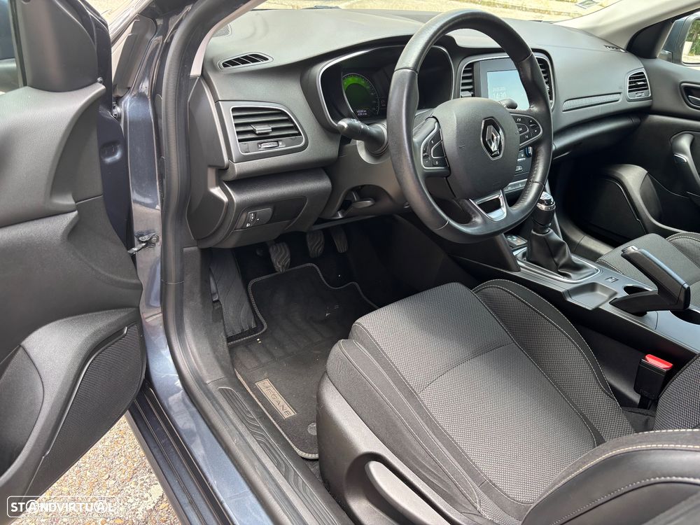 Renault Mégane Sport Tourer - 6