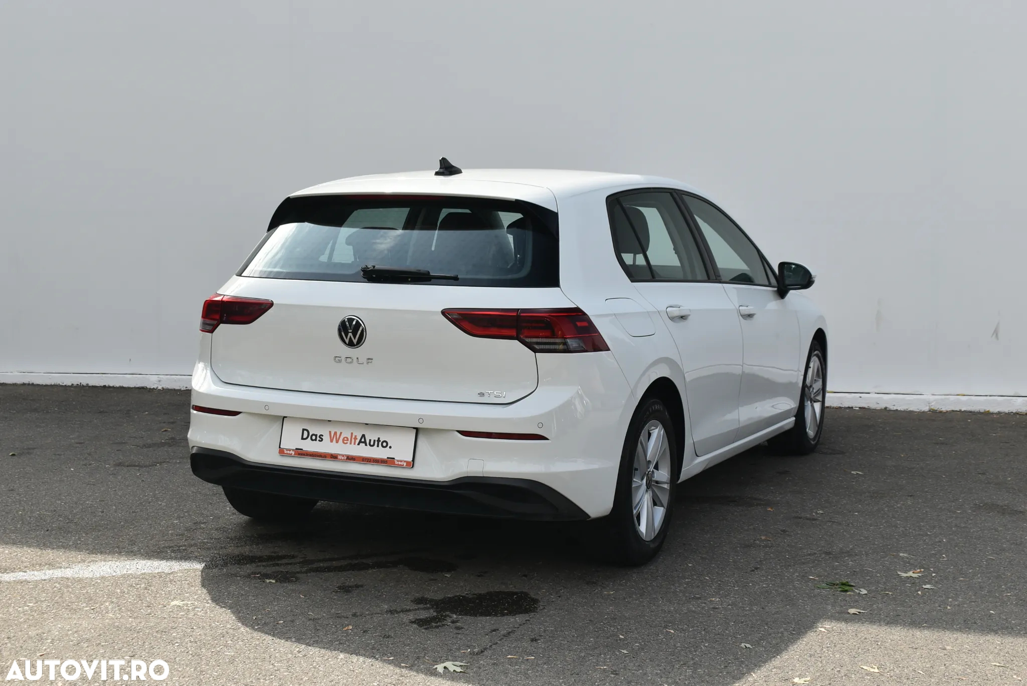 Volkswagen Golf 1.5 eTSI ACT DSG MHEV Life - 6