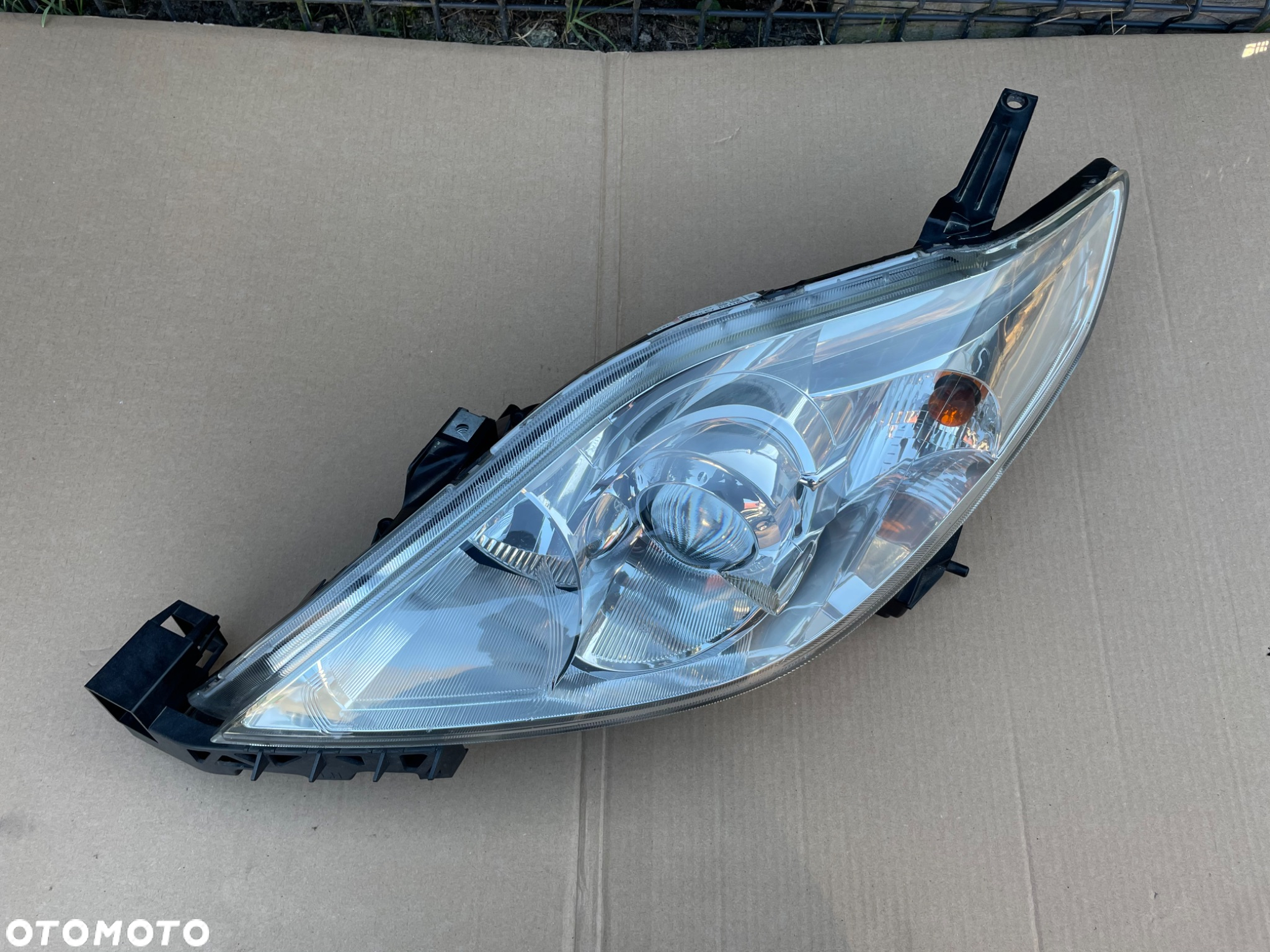 LAMPA PRZEDNIA MAZDA 5 V ORYGINALNA PRZED LIFTEM EUROPEJSKA - 2