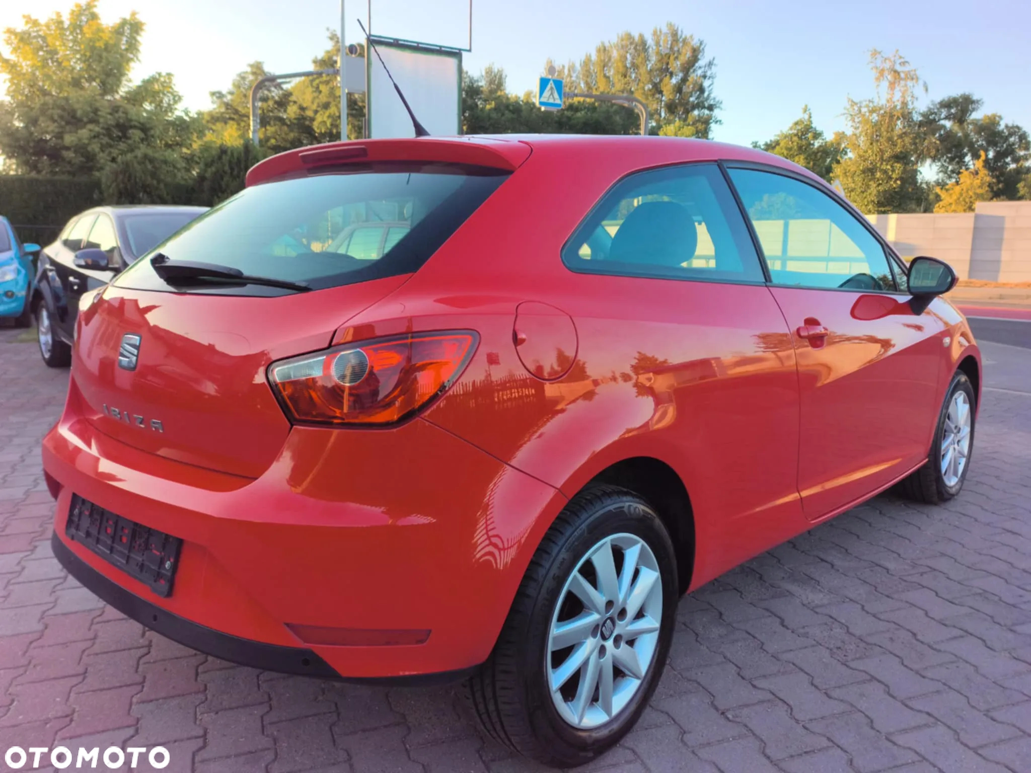 Seat Ibiza SC 1.4 16V Style Salsa - 6