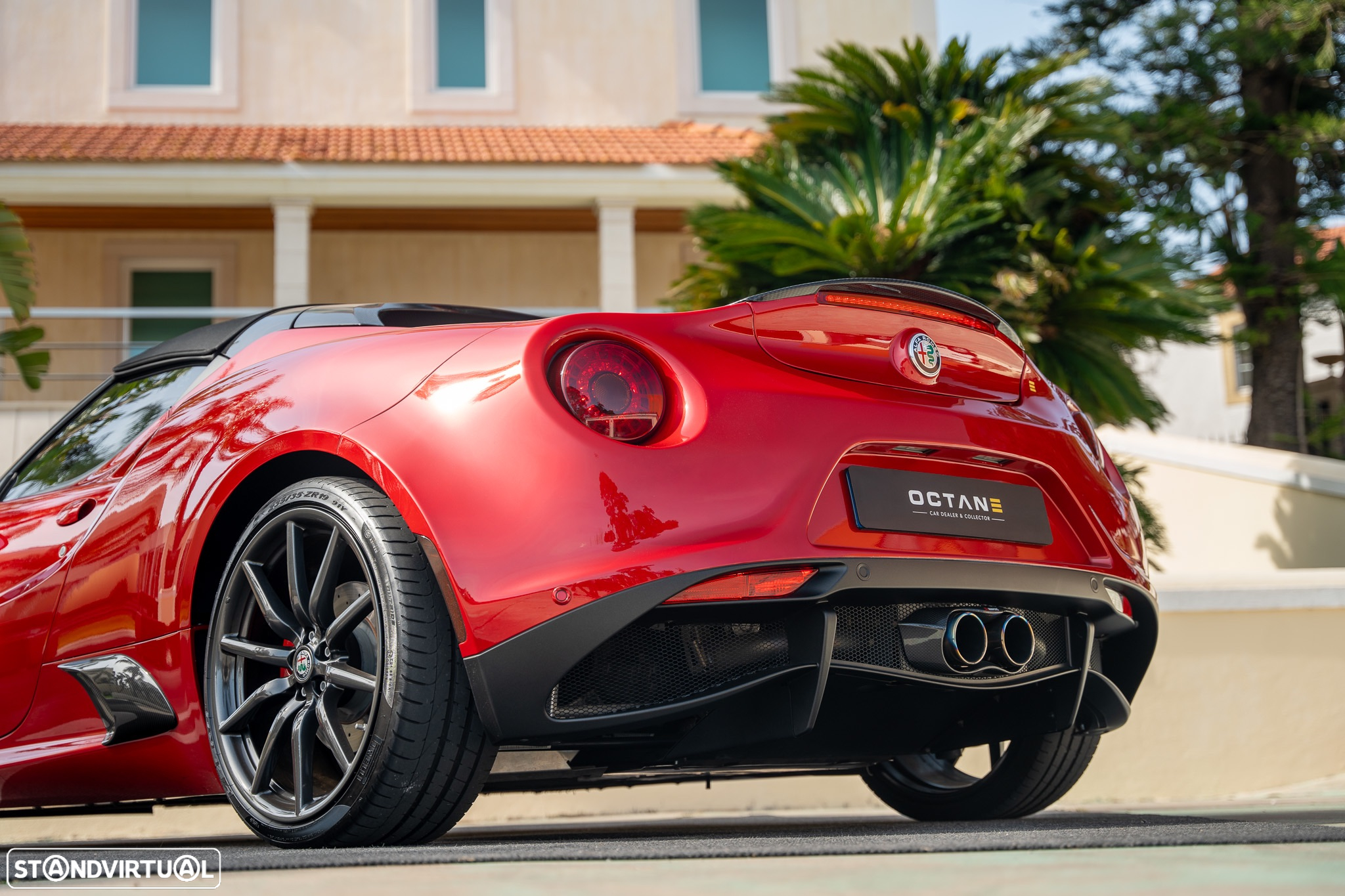 Alfa Romeo 4C Spider 1750 TBi - 10