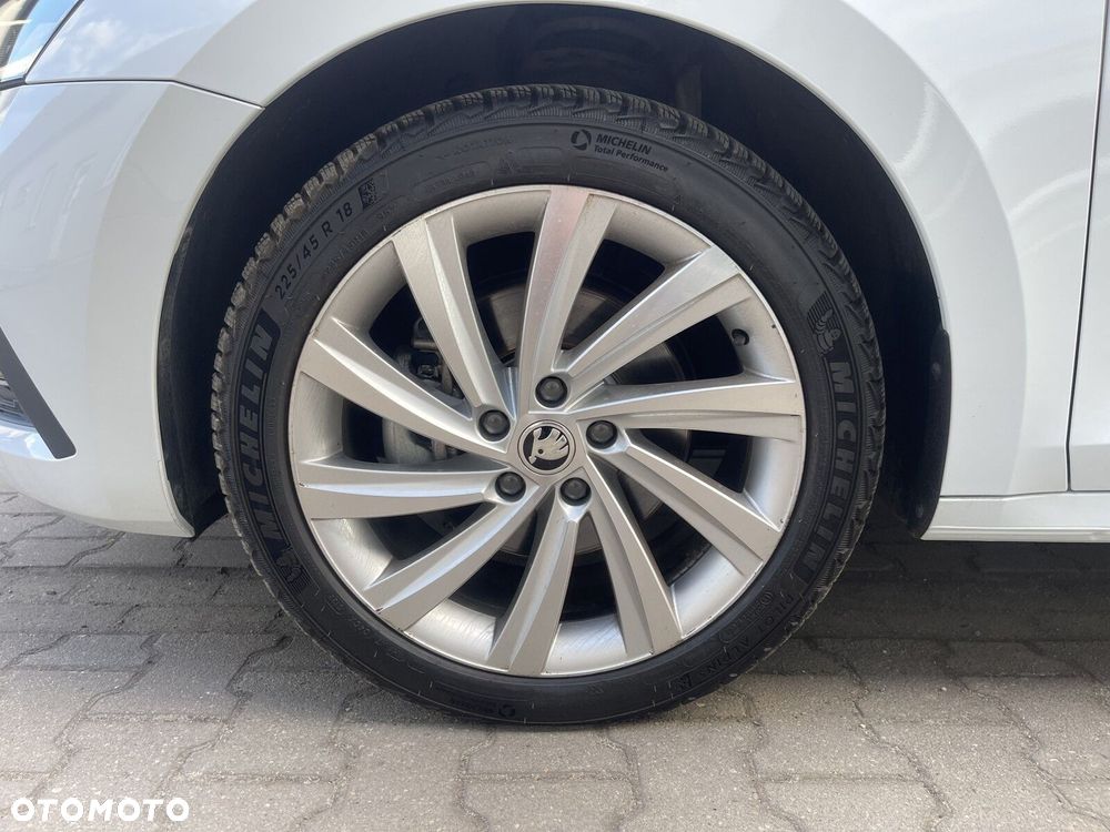 Skoda Octavia 2.0 TSI 4x4 Style DSG - 10