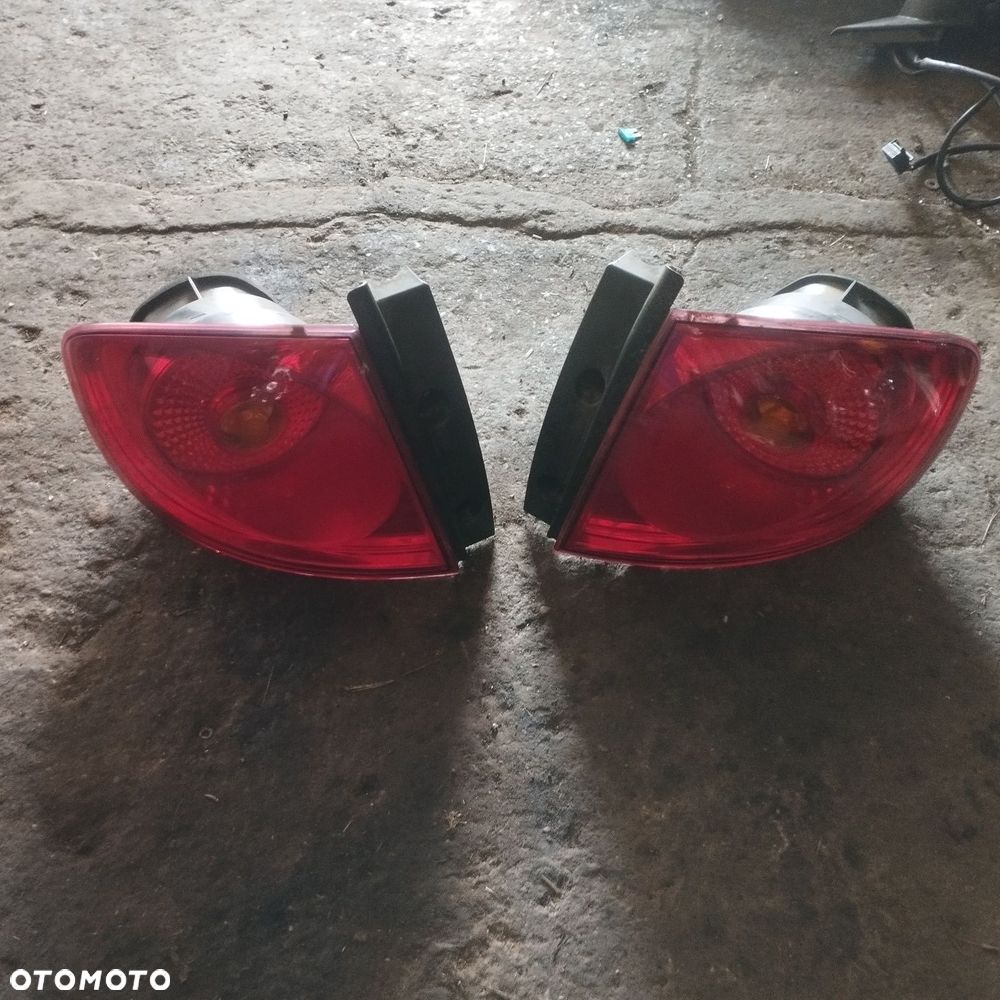 Seat Altea lampa tył prawa kompletna oryginał