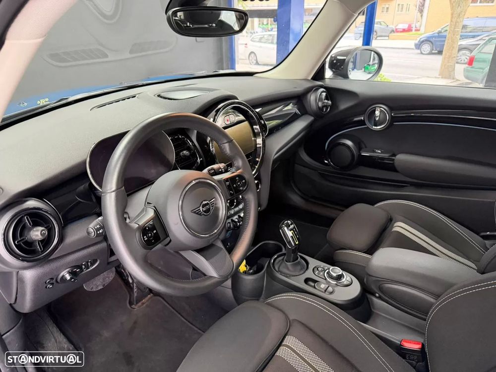 MINI 3 Portas Cooper SE Premium Essential - 23