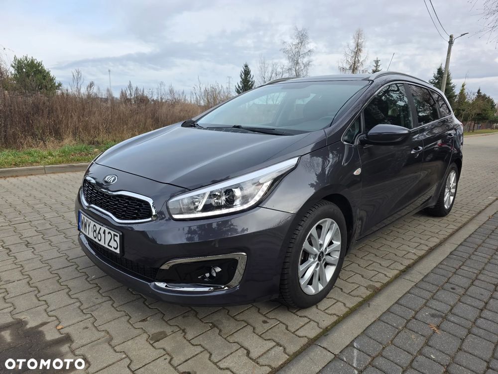 Kia Ceed 1.6 CRDi SCR L Business Line Plus - 11
