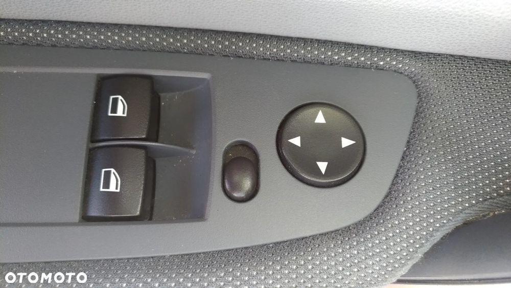 BMW Seria 1 118d - 10