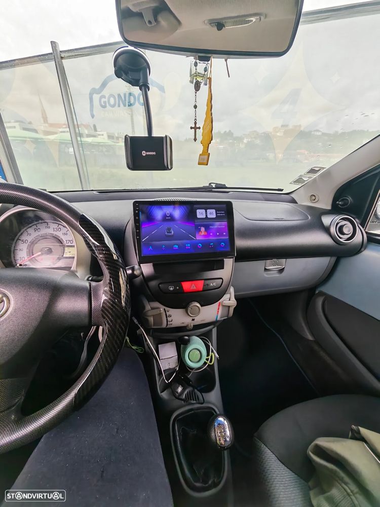 Toyota Aygo 1.0 + AC - 3
