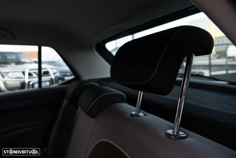 Skoda Fabia 1.0 TSI Essence - 14