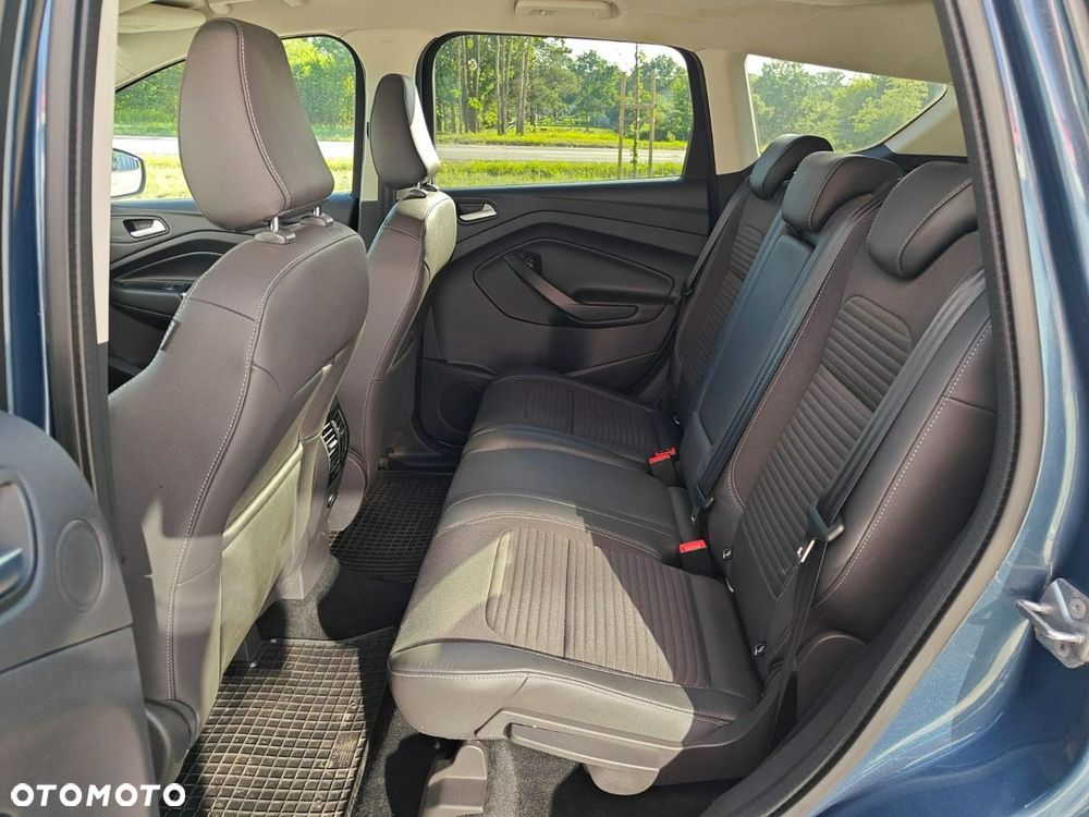 Ford Kuga - 19