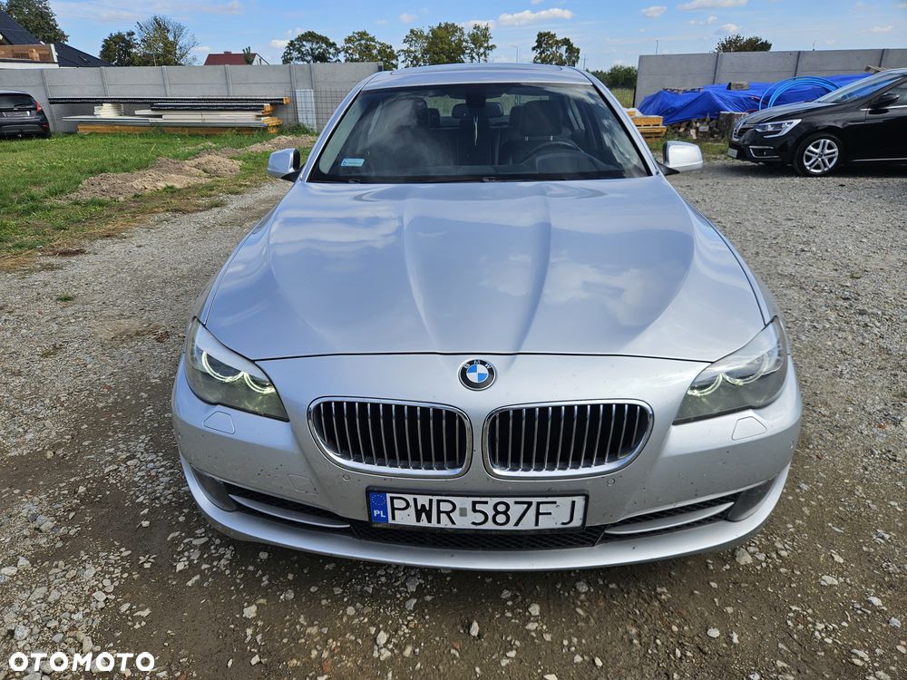 BMW Seria 5 528i xDrive Luxury Line - 22