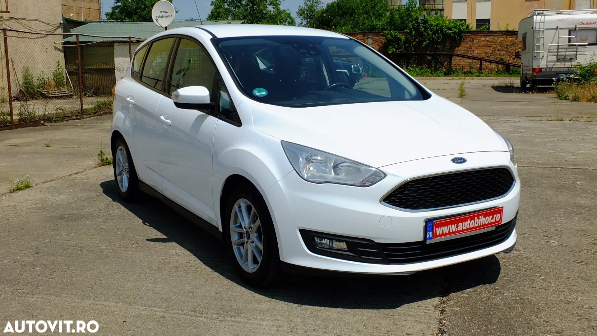 Ford C-Max 1.5 TDCi Start-Stop-System Aut. Business Edition - 1