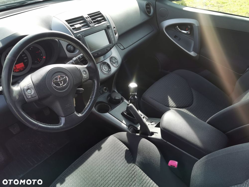 Toyota RAV4 2.2 D-4D 4x4 Sol - 13