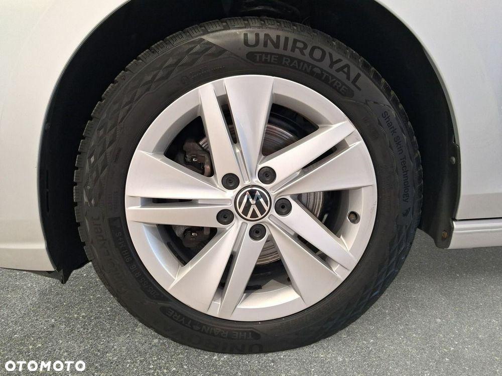 Volkswagen Golf Variant - 11