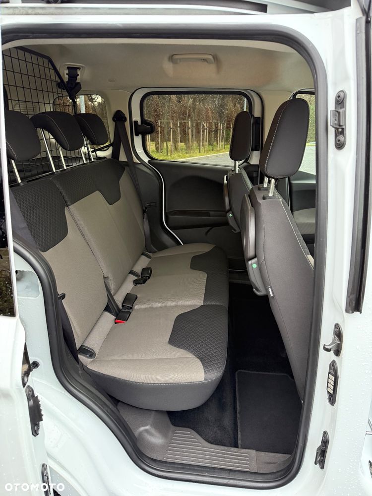 Ford Tourneo Connect 1.5 TDCi Trend - 20