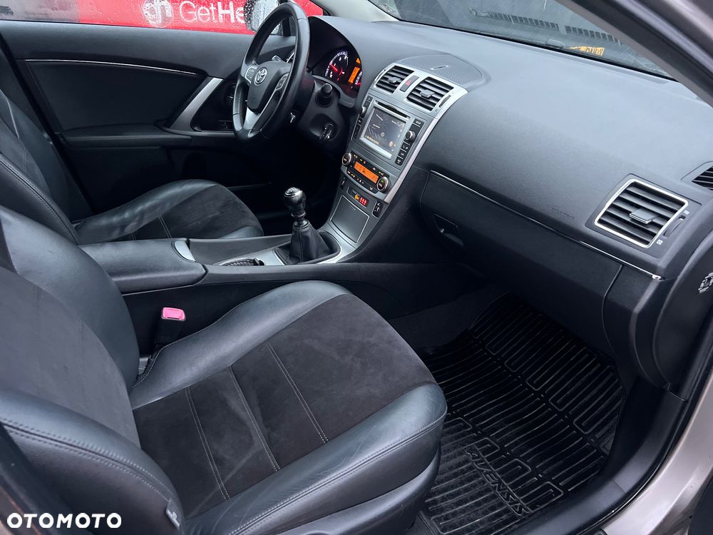 Toyota Avensis 2.0 D-4D Executive - 7