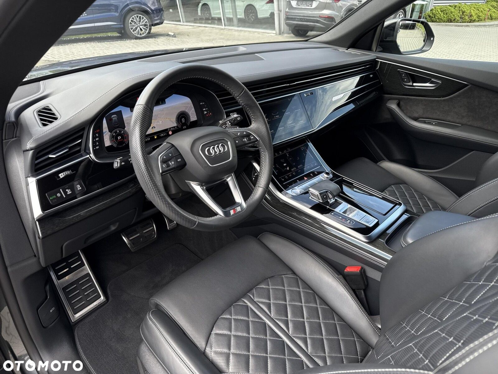 Audi Q8 - 12