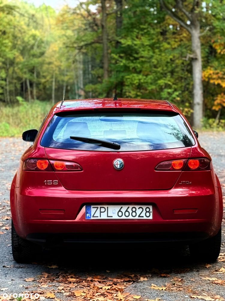 Alfa Romeo 159 2006 photo 2