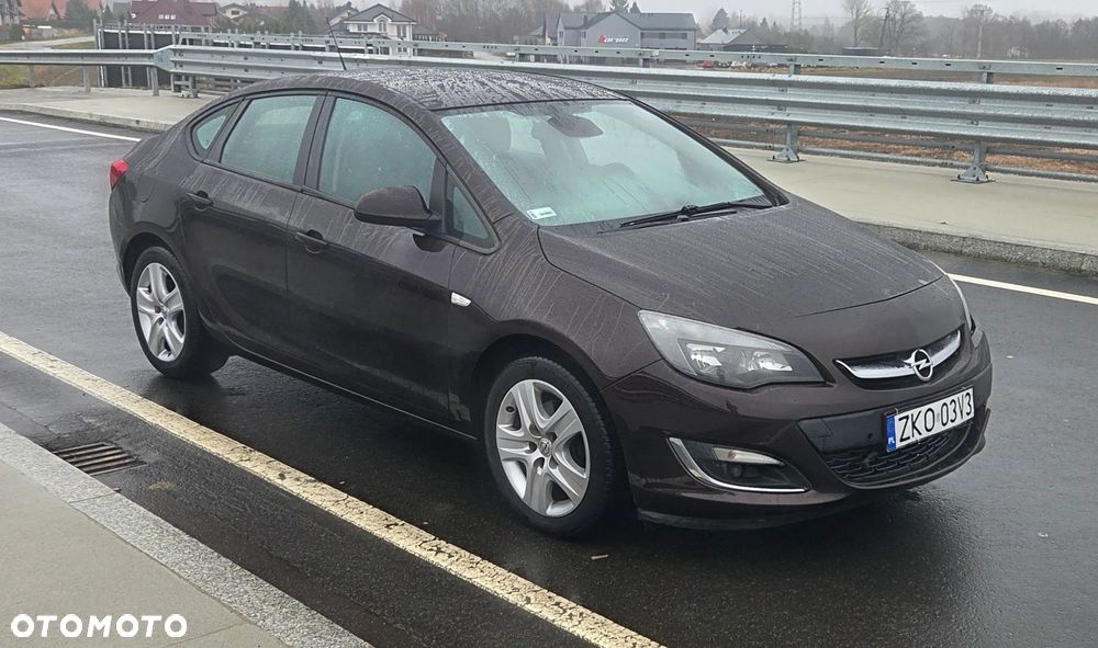 Opel Astra 1.7 CDTI Business - 1