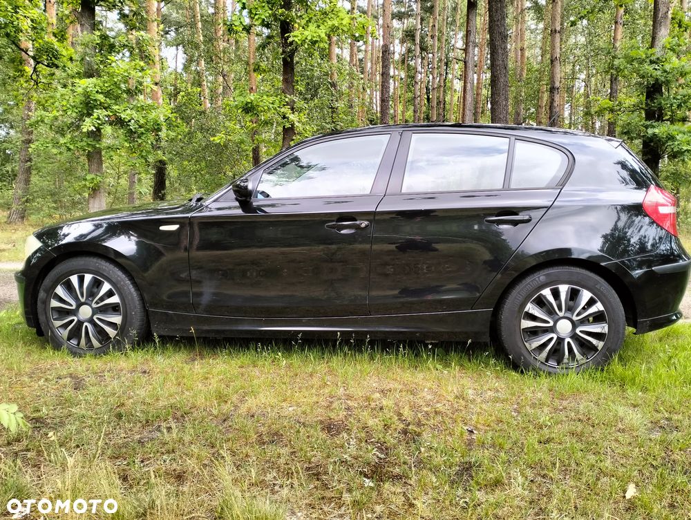 BMW Seria 1 - 25
