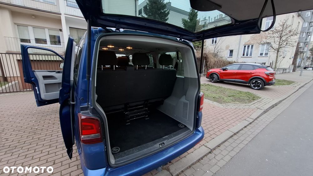 Volkswagen Caravelle - 23