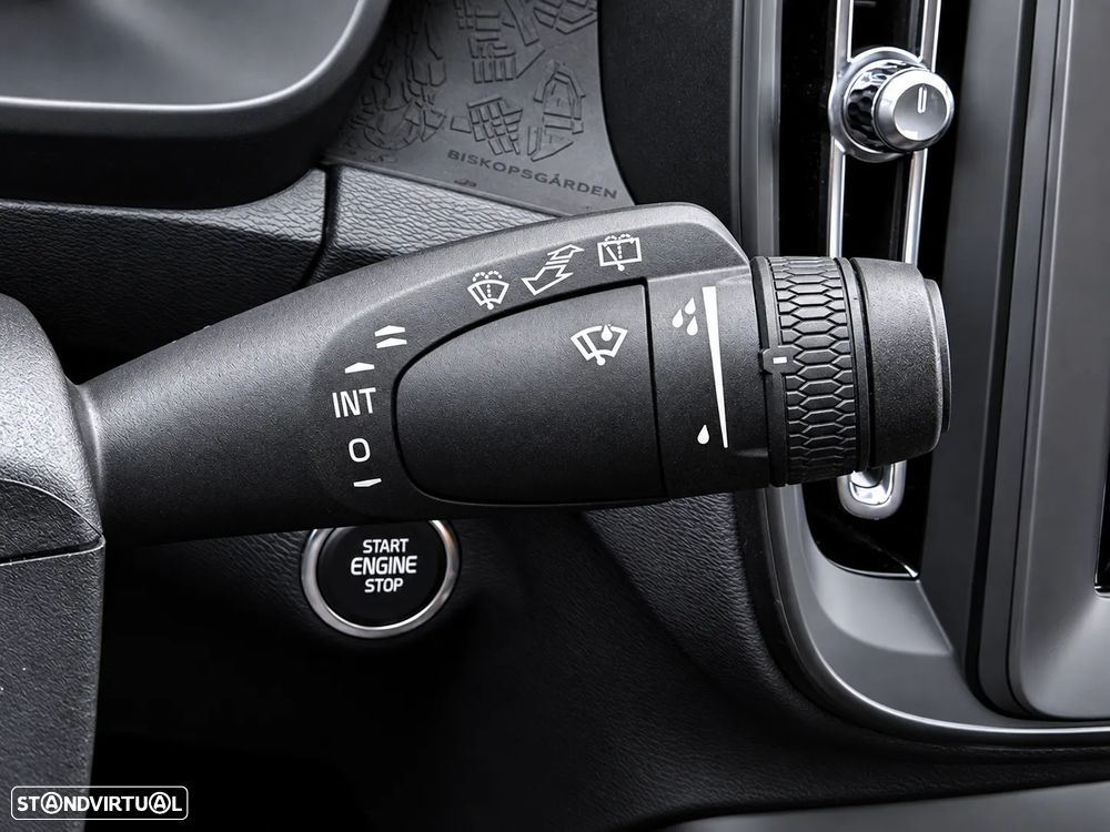 Volvo XC 40 2.0 D3 Momentum - 28