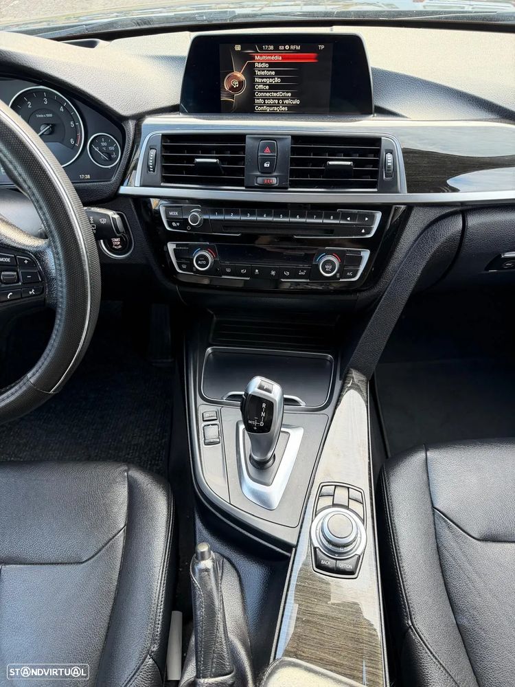 BMW 320 d Auto Line Luxury - 21