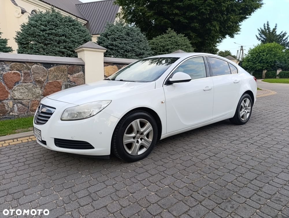 Opel Insignia - 1