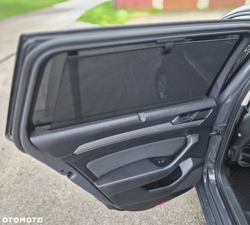 Volkswagen Passat Variant 1.6 TDI BMT Trendline - 8