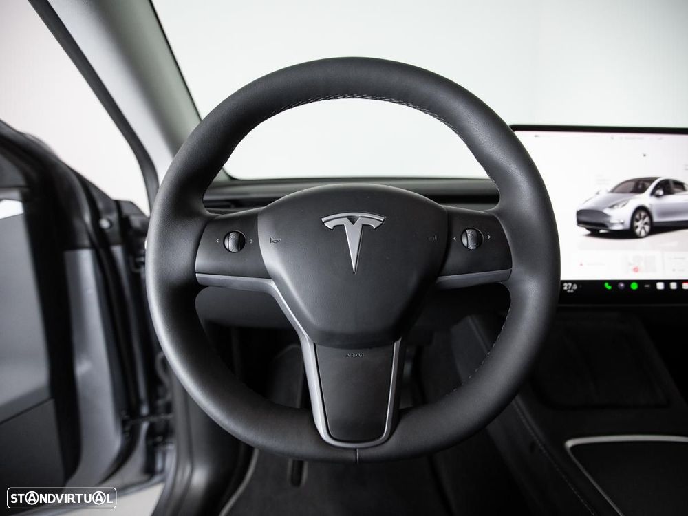 Tesla Model Y Long Range Dual Motor AWD - 15