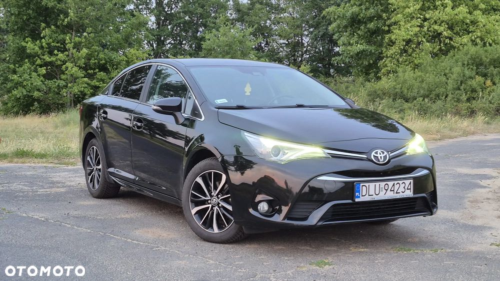 Toyota Avensis 1.8 Active MS - 3