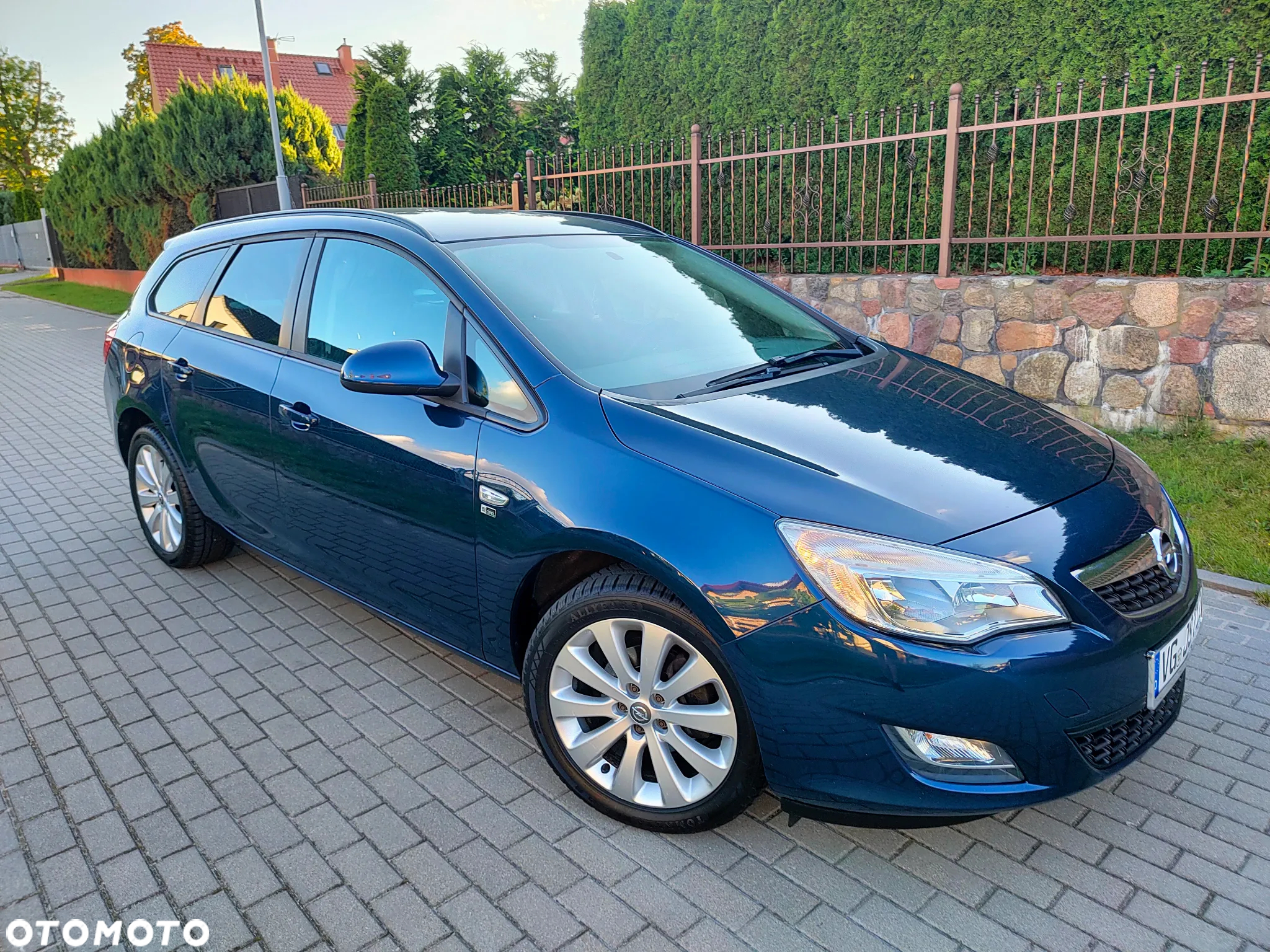 Opel Astra 1.4 Sports Tourer ecoFLEX 150 Jahre - 11