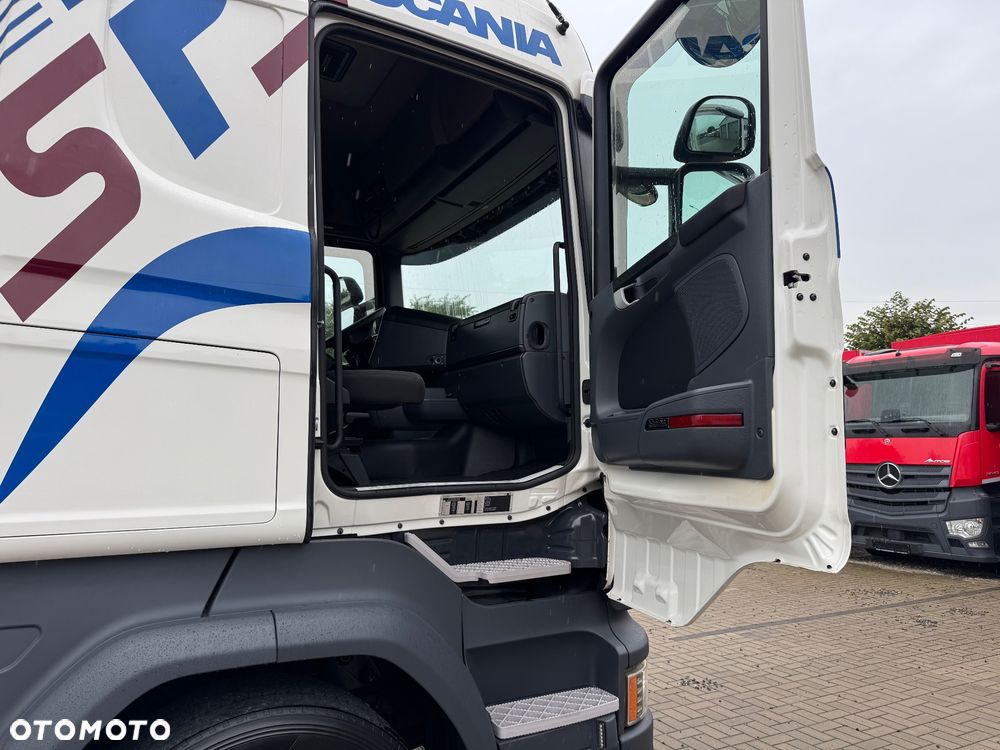 Scania R 450 KONTENER / IZOTERMA 7.45m - WINDA - 33