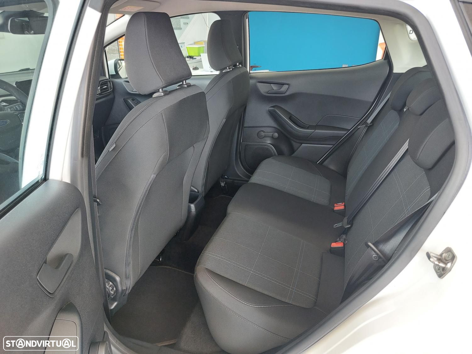 Ford Fiesta 1.0 EcoBoost Connected - 11