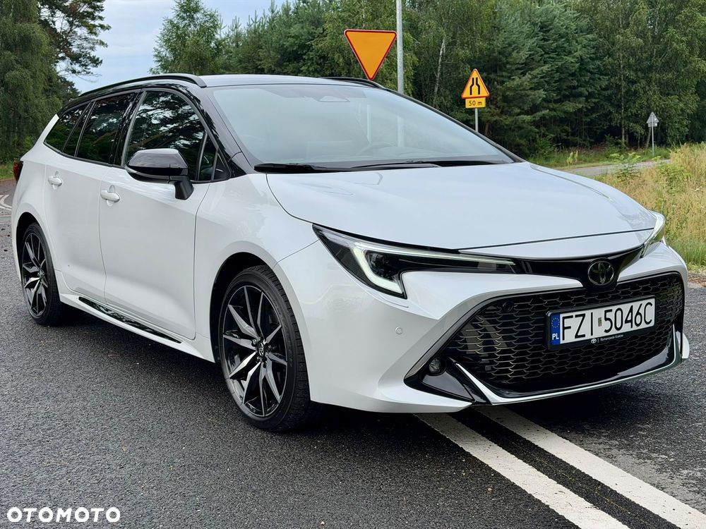 Toyota Corolla 2.0 Hybrid GR Sport Dynamic - 21