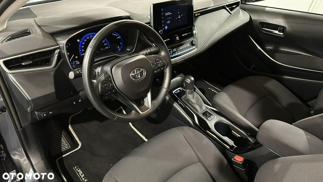 Toyota Corolla - 11