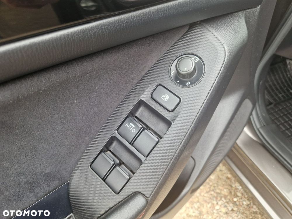 Mazda 3 SKYACTIV-D 105 Exclusive-Line - 9