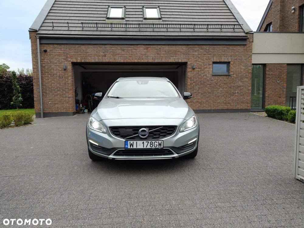 Volvo V60 Cross Country T5 AWD Momentum - 22