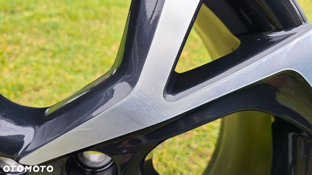 Felga Aluminiowa 18 Toyota C-HR 5x114.3 ET 50 CMS 860 - 9