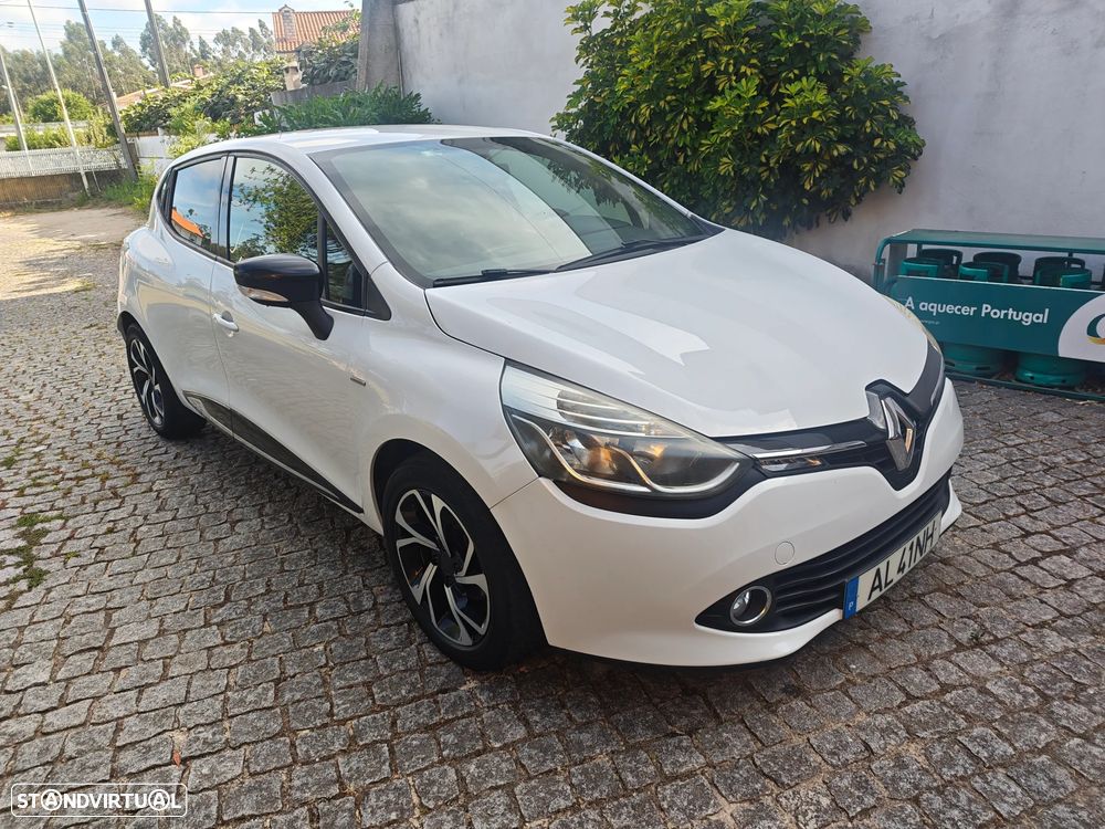 Renault Clio 1.2 16V 75 LIMITED - 1