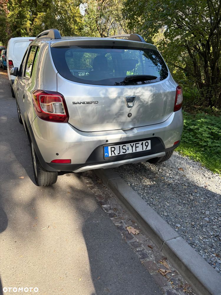 Dacia Sandero - 8