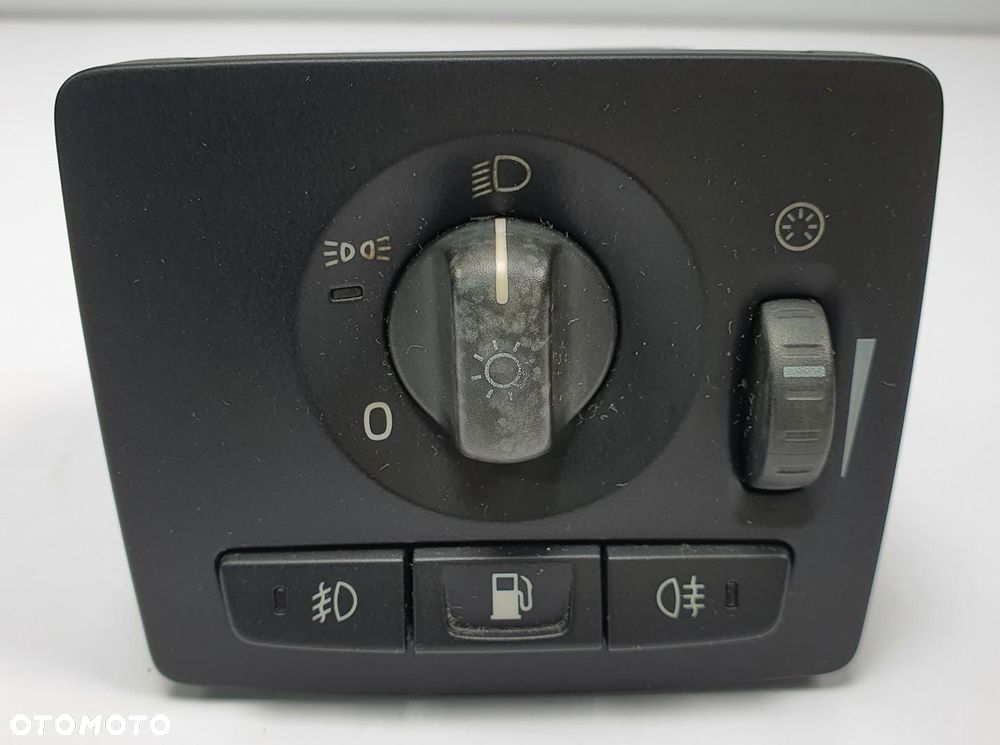 PANEL REGULACJI ŚWIATEŁ PRZYCISK KLAPKI PALIWA VOLVO C70 II 30739299 - 1