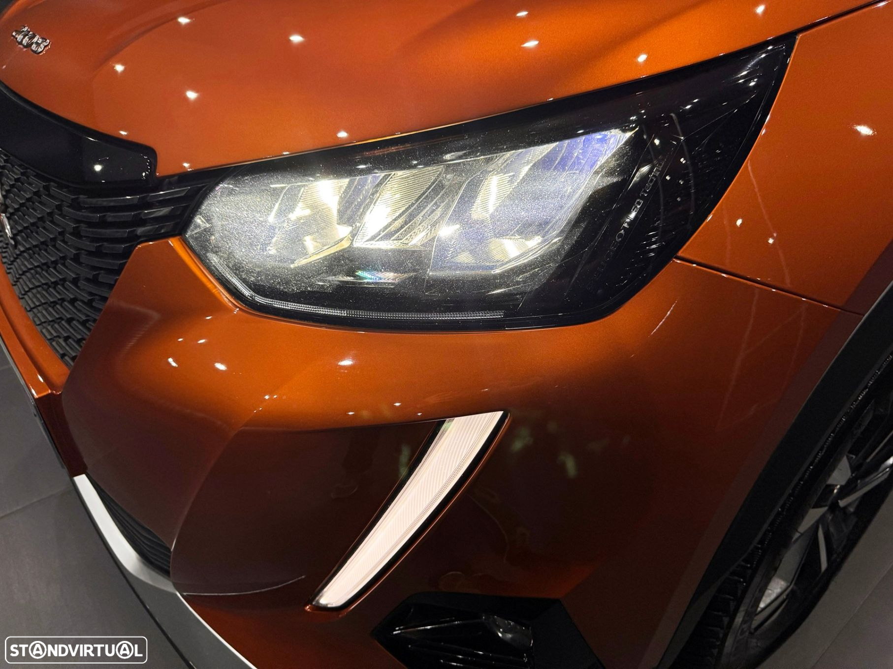 Peugeot 2008 1.2 PureTech Allure Pack EAT8 - 11