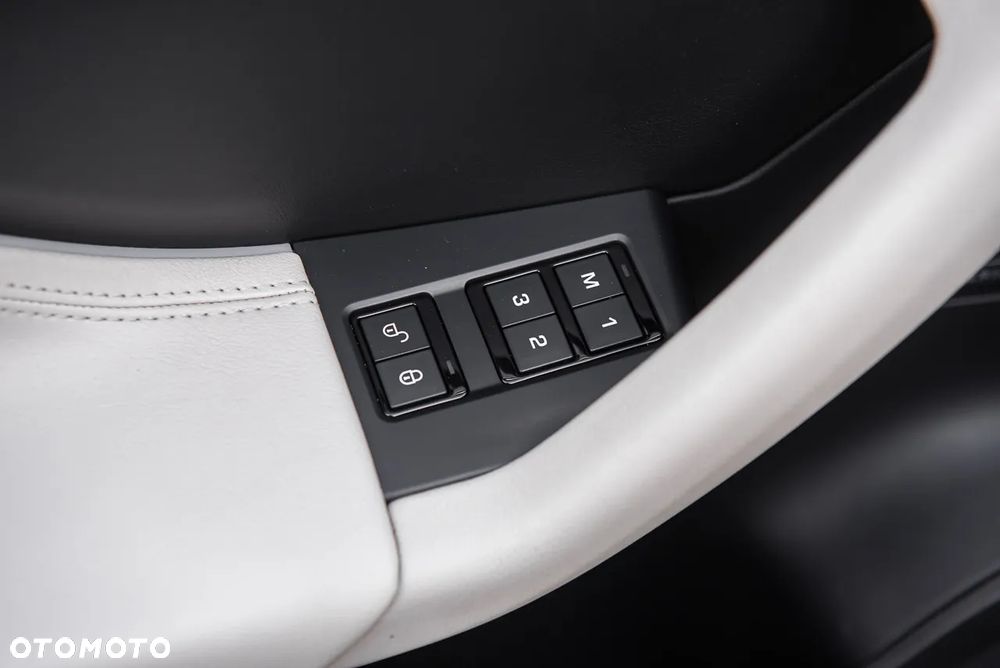 Jaguar F-Pace 3.0 TDV6 AWD First Edition - 22