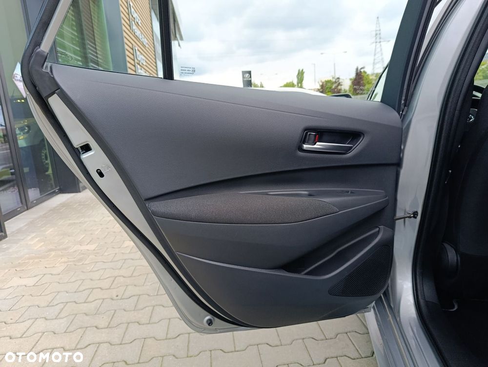 Toyota Corolla 1.8 Hybrid Comfort - 27