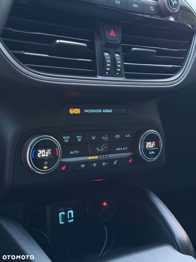 Ford Kuga 1.5 EcoBlue FWD Titanium - 22