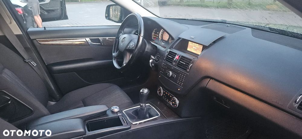 Mercedes-Benz Klasa C 200 Kompressor Elegance - 24
